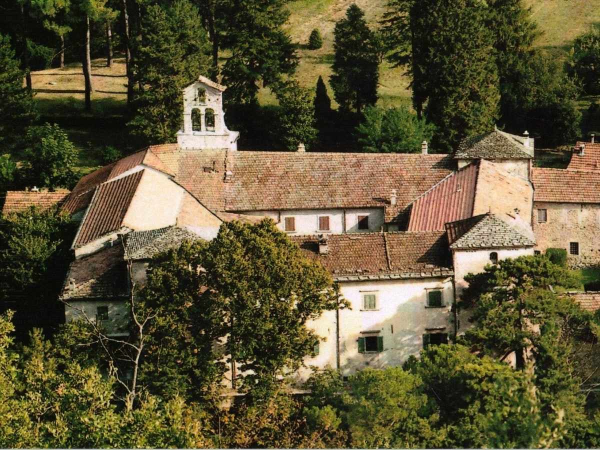 1-badia-di-susinana-complesso